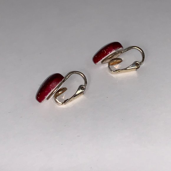 13 mm Red Howlite Clip Earrings - Picture 12 of 14
